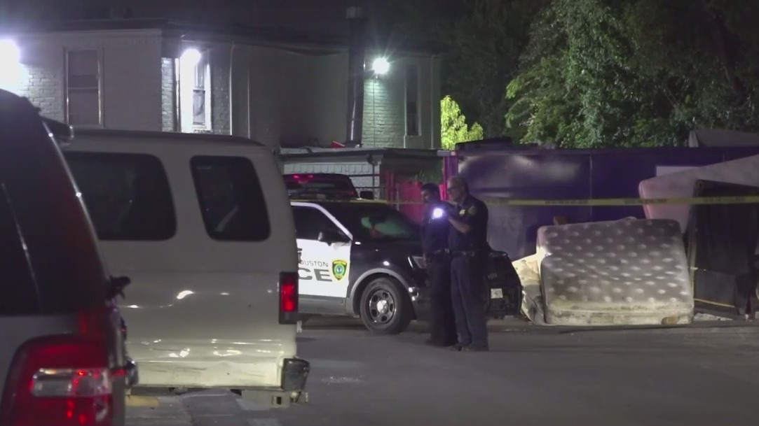 Security guard killed at Northwest Houston Apartment Complex