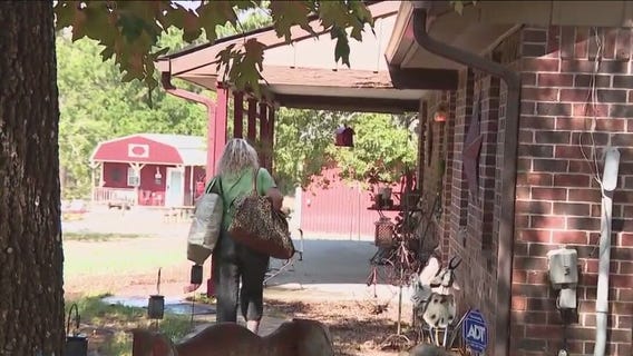 Walker County wildfire: Family returns home