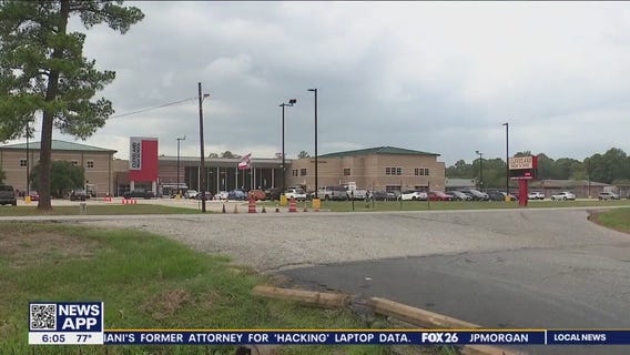 Cleveland ISD gives out free Narcan