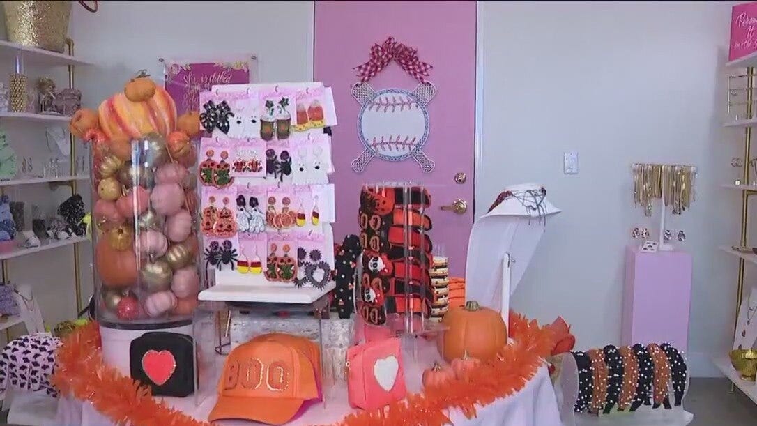 Houston mother lives her dream selling Astros gear