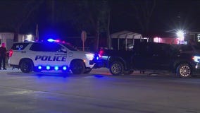 Baytown police searching for burglary suspects