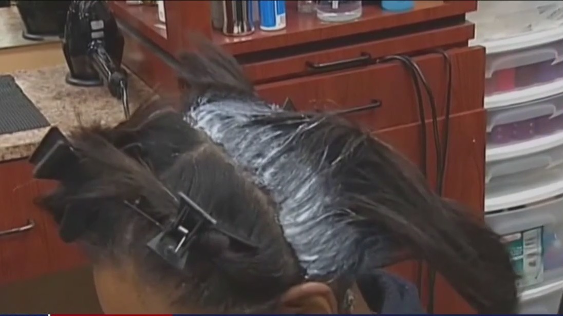 FDA plans to ban some straightening products