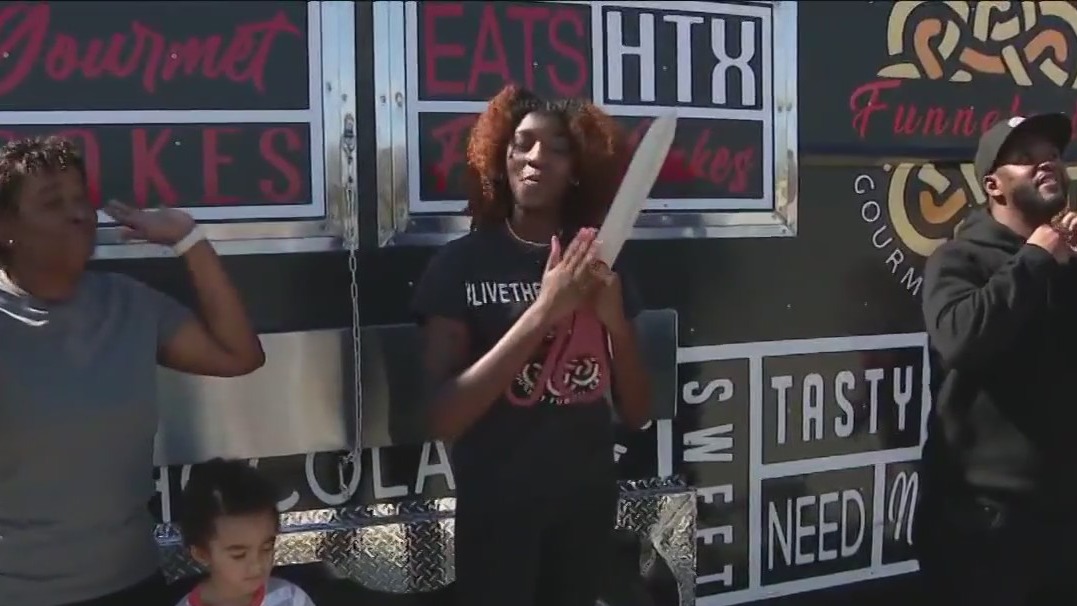 University of Houston freshman opens second food truck