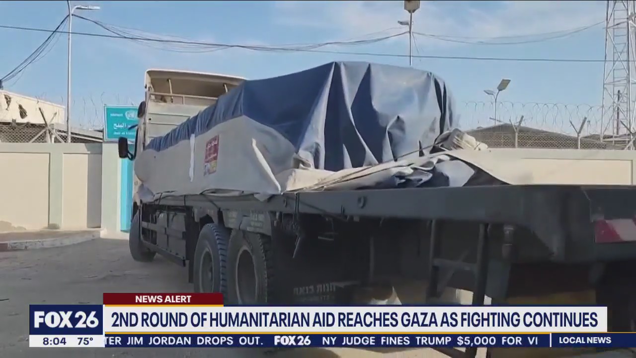 Humanitarian aid reaches Gaza; fighting continues
