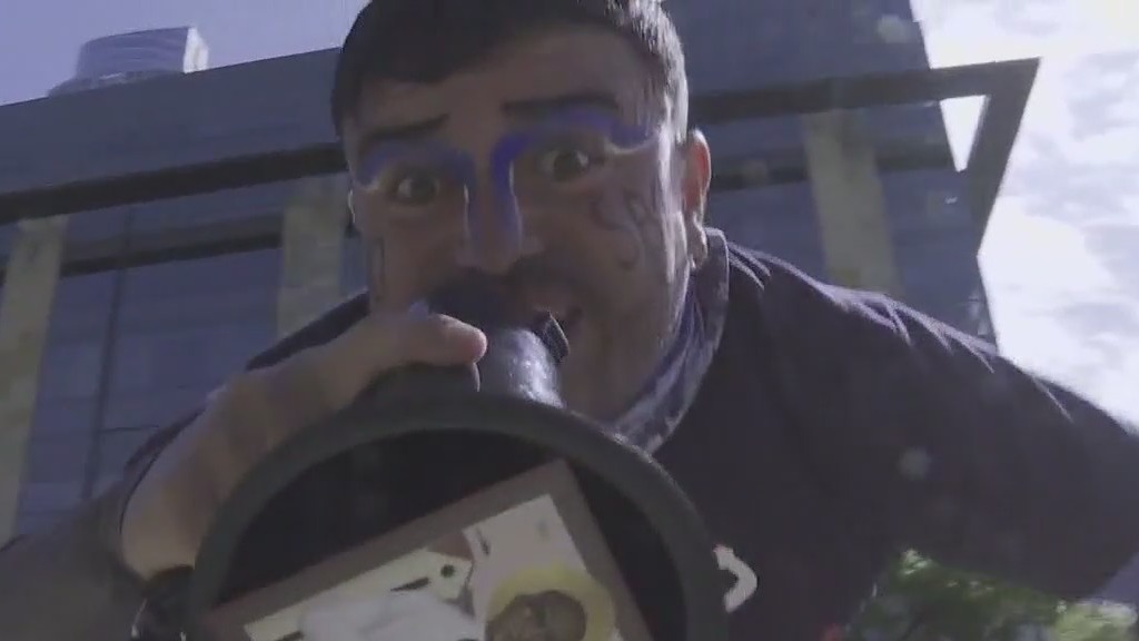 Protester push against Texas border policies in Austin