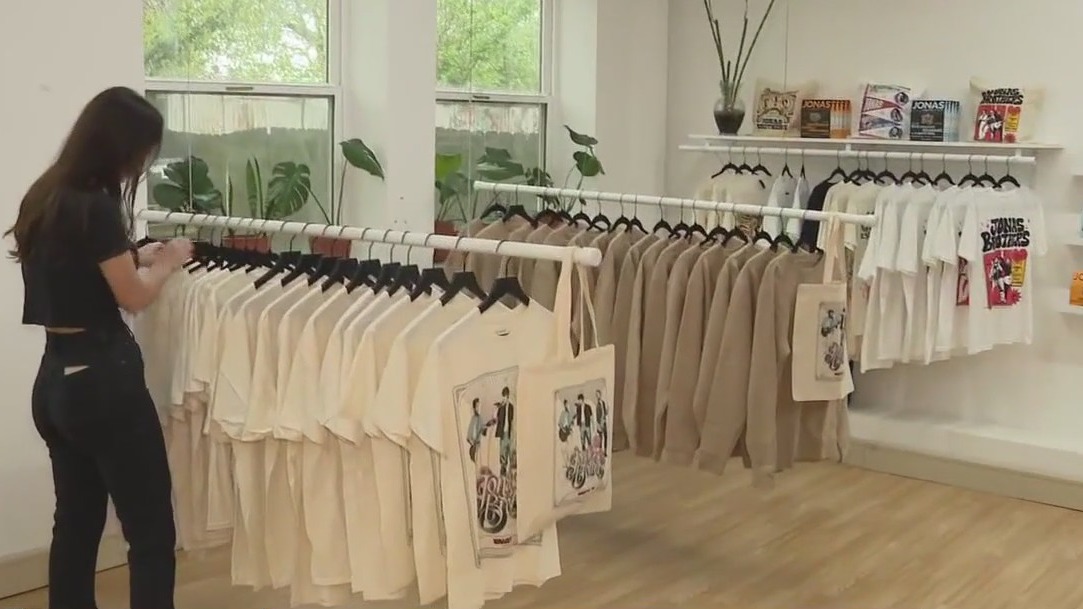 Jonas Brothers Houston Merch Pop-up