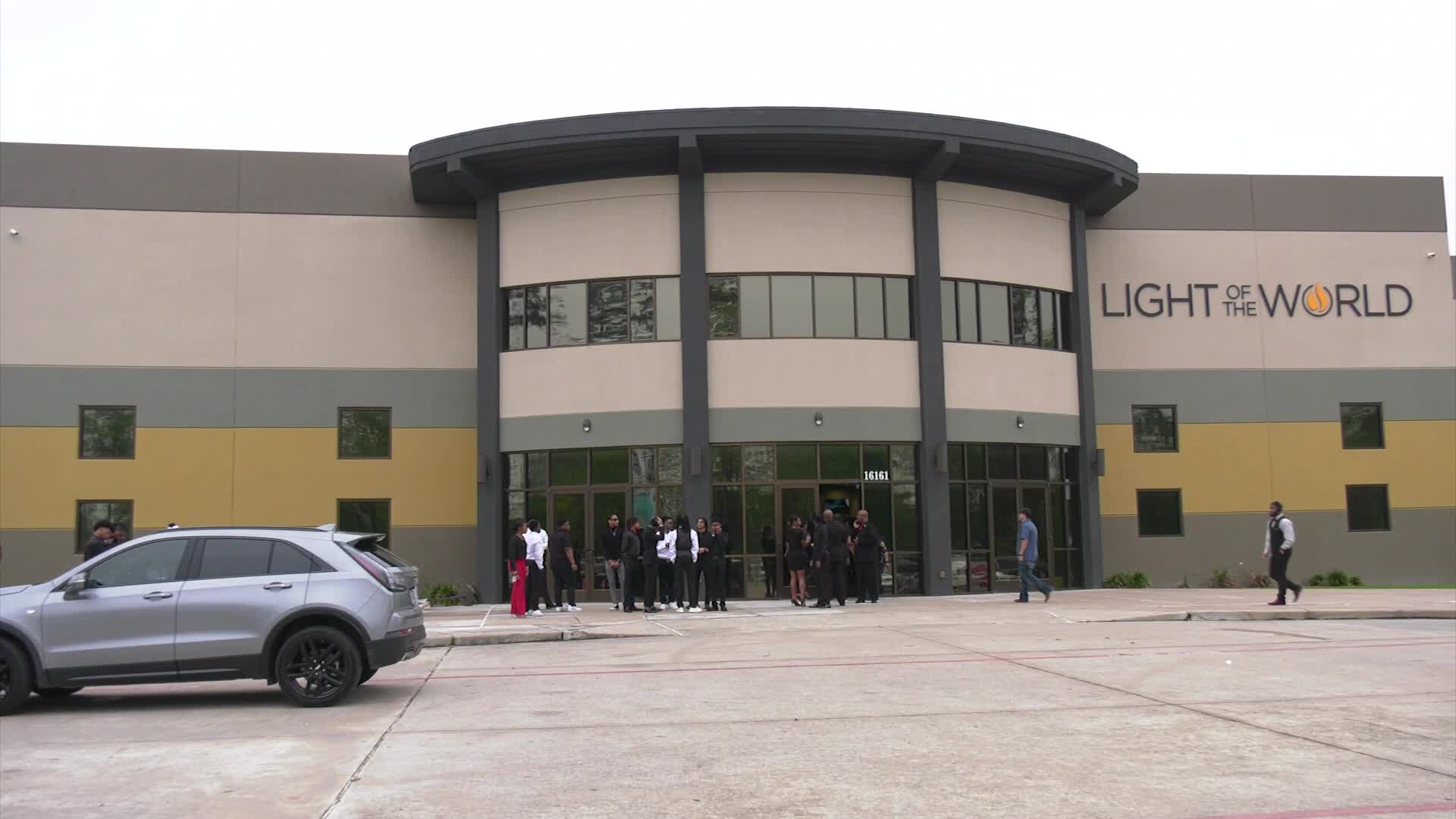 Jarvon Coles funeral; North Shore High football player killed