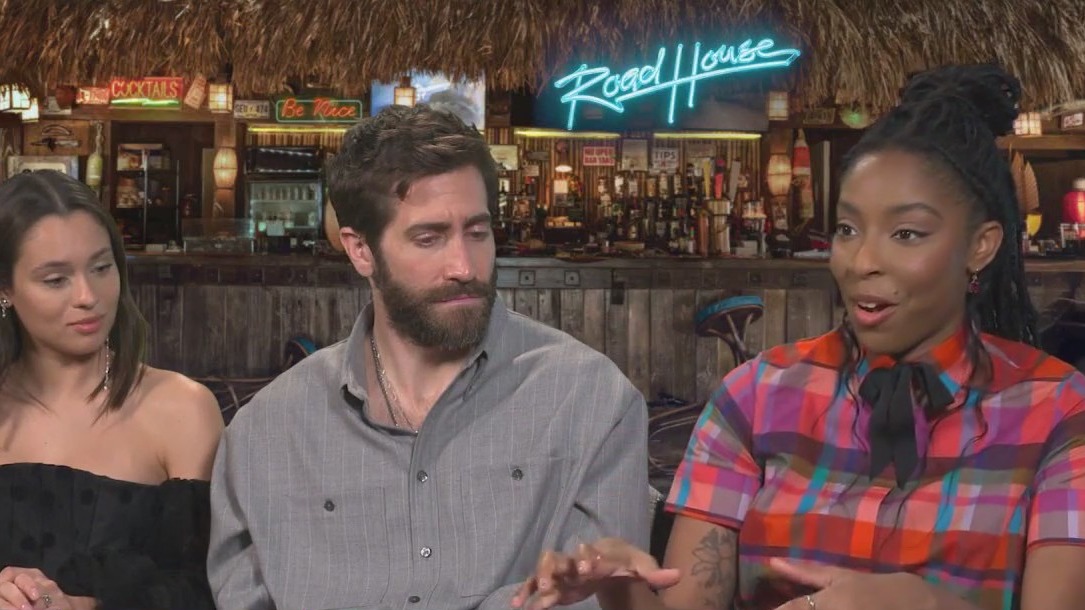 Backstage w/ Roadhouse