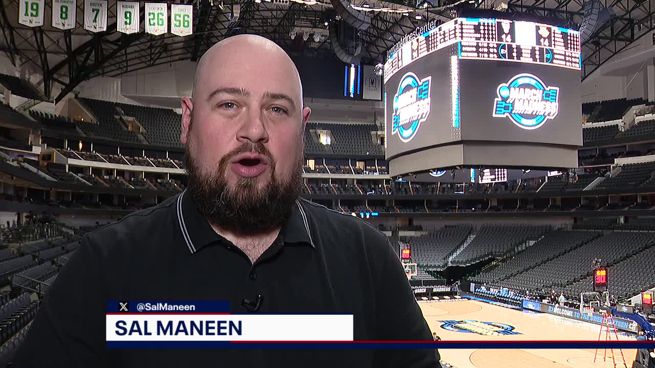 Sweet 16 Locker Room Lowdown: UH & Duke Ready to Dance