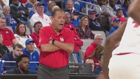 Kelvin Sampson named AP Coach of the Year