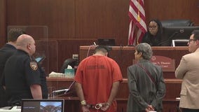 Suspect in Baytown credit card theft ring charged