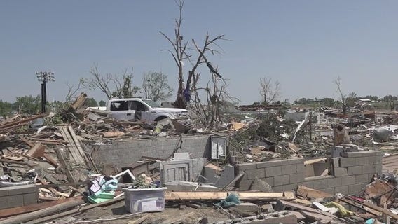 Iowa tornadoes kill at least 3, destroyed homes
