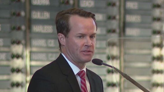 Dade Phelan keeps his seat in the Texas House