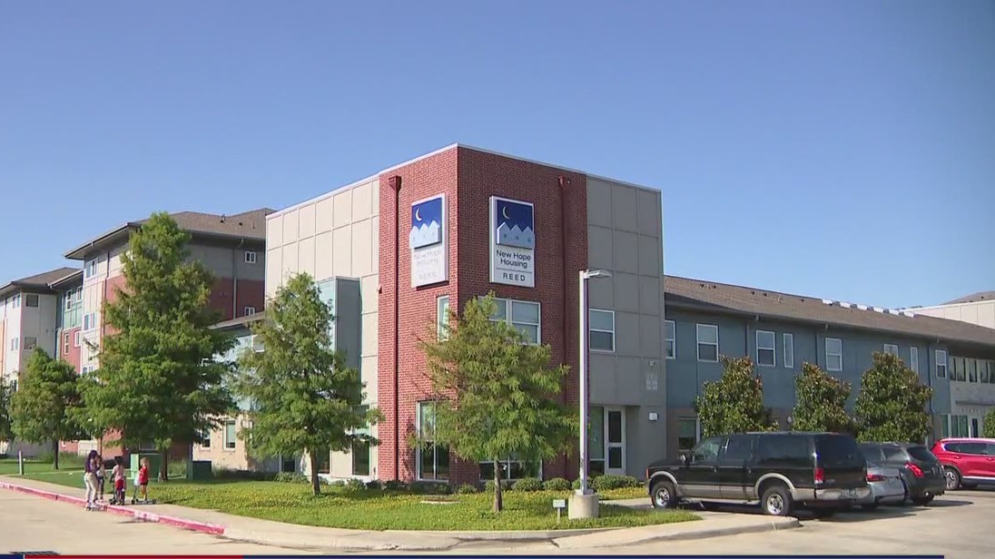 Housing complex without elevator for month