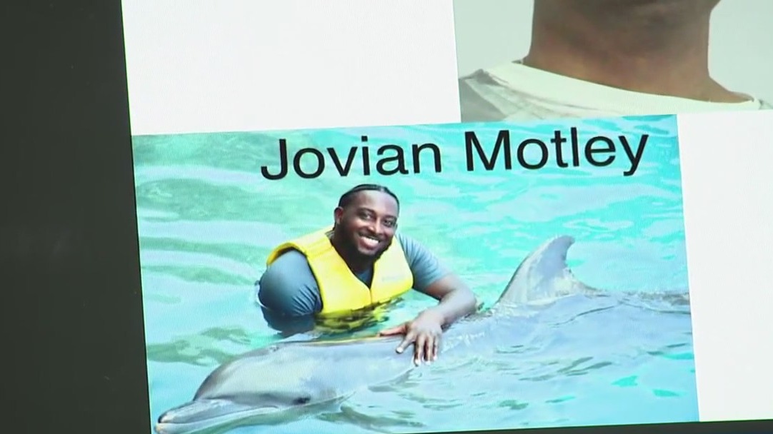 Texas prison guard's accused killer indicted