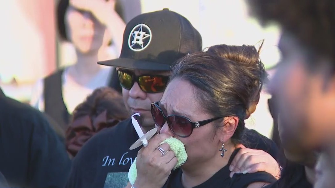 Vigil held for 12-year-old Jocelyn Nungaray