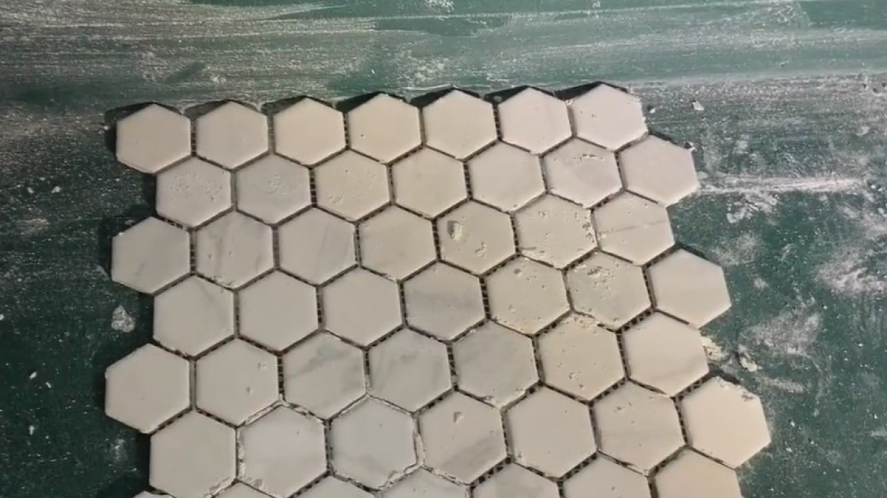 Tom's Bathroom DIY Tiling the Shower