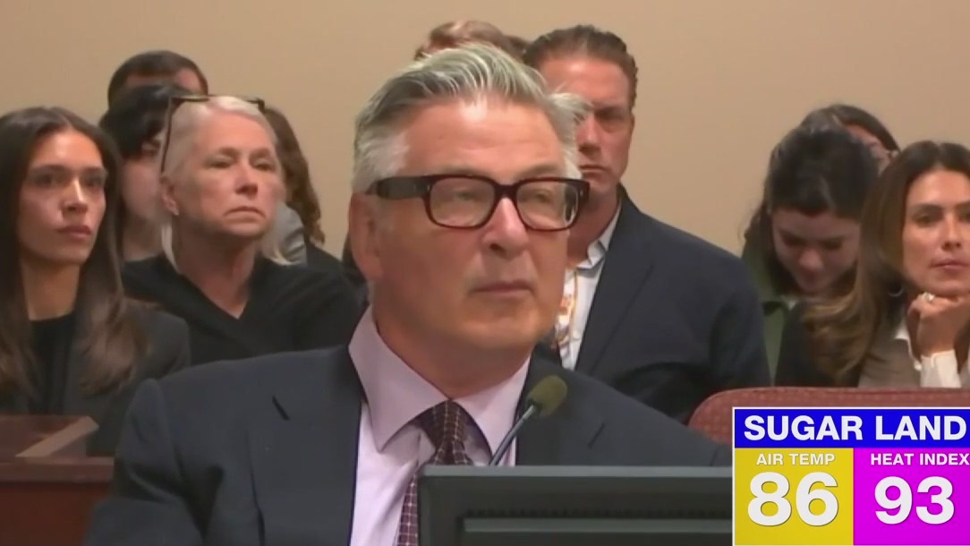 Opening statements in Alec Baldwin trial