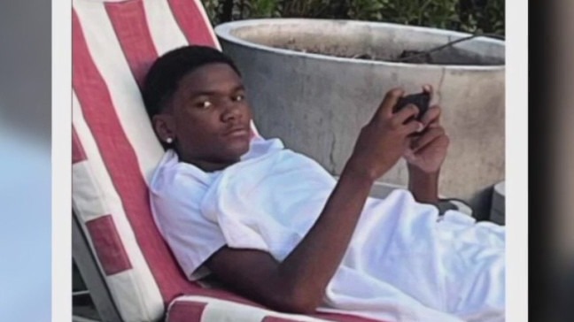 Houston parents waiting for arrest in son's shooting death