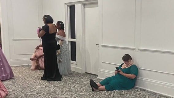 'Bridgerton Ball' leave fans livid, demanding refunds