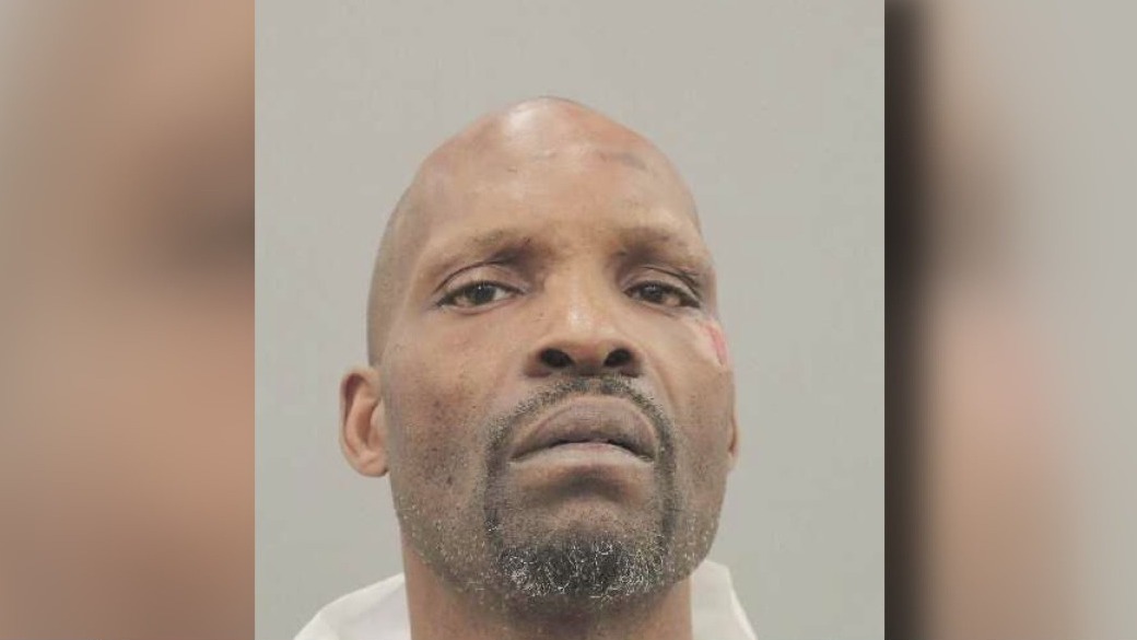 Houston police investigating after man stabs neighbor to death