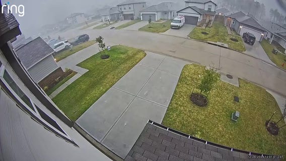 Strong wind, rain in Porter Heights