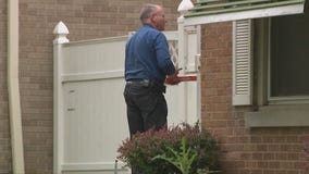 Wisconsin man delivers food, heartwarming dad jokes