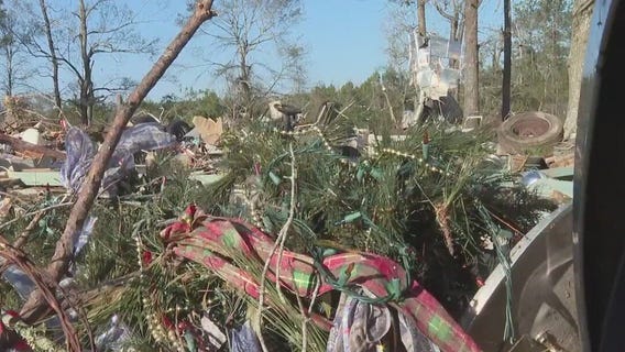 Conroe neighbors pitching in to help tornado victims