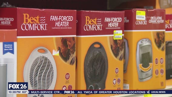 How is Houston preparing for the freeze?