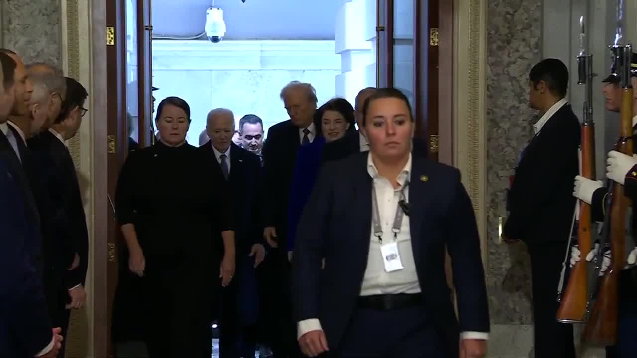 Trump, Biden arrive at Capitol