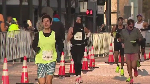 Runners brave cold at Chevron Houston Marathon