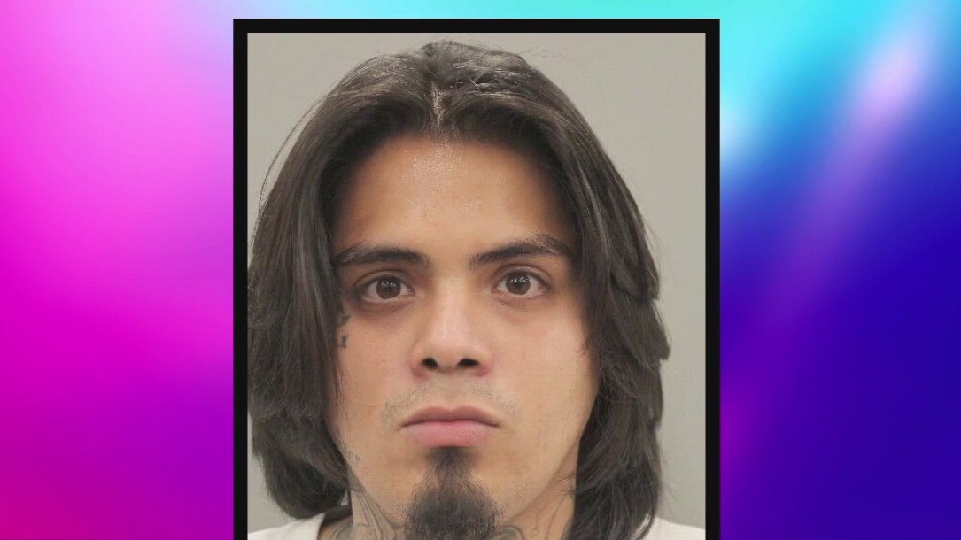 Houston crime: Man wanted in connection to man's death after ...