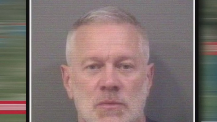 Kemah professor accused of assaulting Tinder date