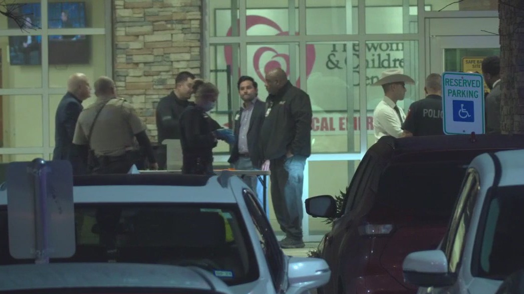 Deputy shoots, kills prisoner at Kingwood hospital