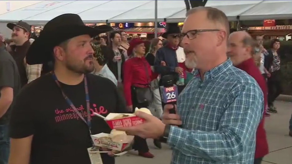 Houston Rodeo: The "Minneapple Pie"