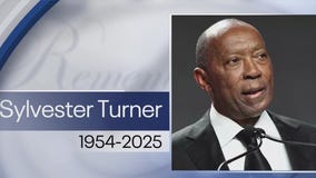 Rep. Sylvester Turner dead at 70 after lifetime of service