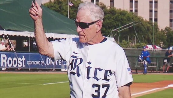 Rice University honors late baseball coach Wayne Graham