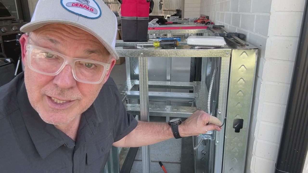 Outdoor kitchen patio update: Tom's DIY