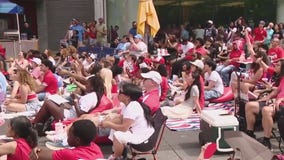 U of H fans celebrate Coogs trip to the Final Four
