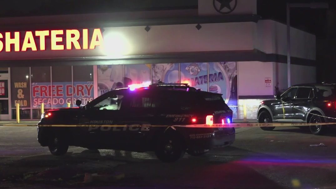 Houston: Suspect on the run after deadly Fondren Road shooting