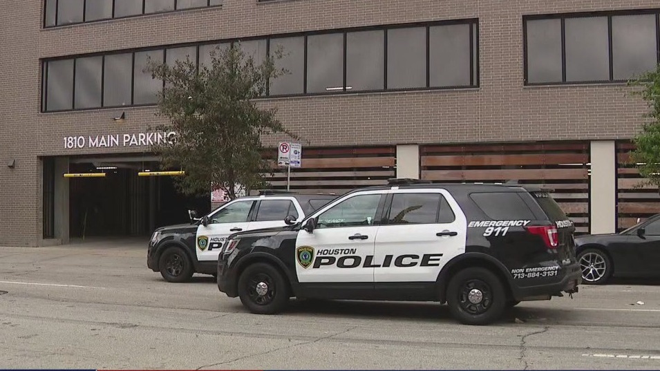 Houston: Man, woman found dead in suspected murder-suicide at apartment complex