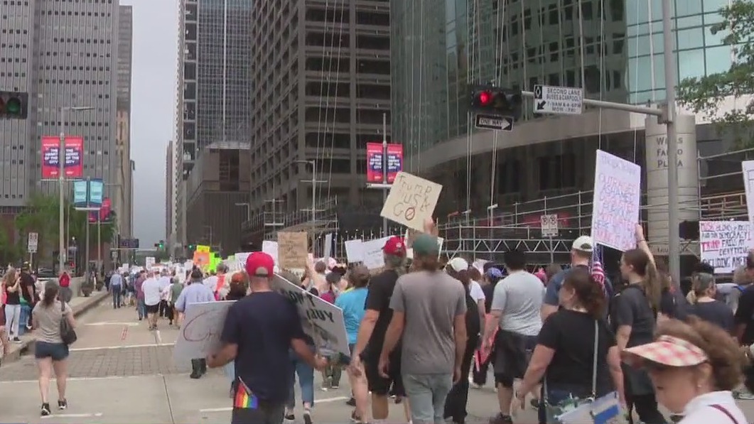 'Hands Off' rallies held in Houston, nationwide