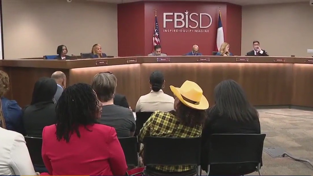 Fort Bend ISD approves controversial gender policy
