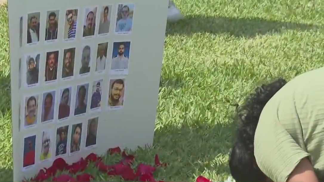 UH students hold vigil for Kashmir attack victims