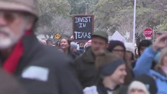 Austin, TX: Hundreds protest in support of public school funding