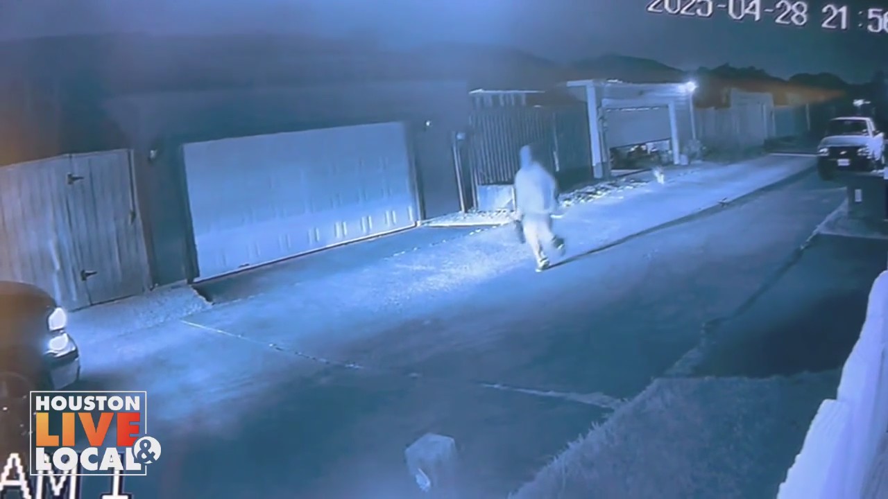 Houston shooting: Men seen running from scene, truck drives off