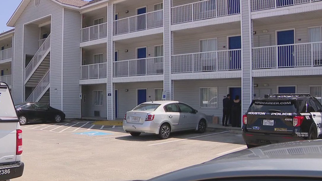 Two shot in suspected murder-suicide at northwest Houston motel, police say