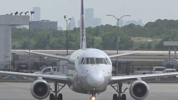 U.S. Transportation Secy. announces overhaul of air traffic control system