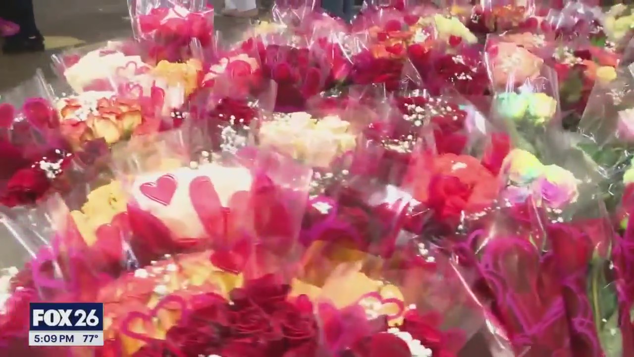 Houston celebrates, sponsors moms for Mother's Day 2025