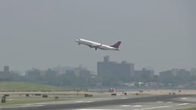 Flights resume at Hobby Airport following power outage